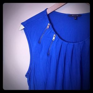 ⛱3/$20 RW&co Sleeveless Blue top